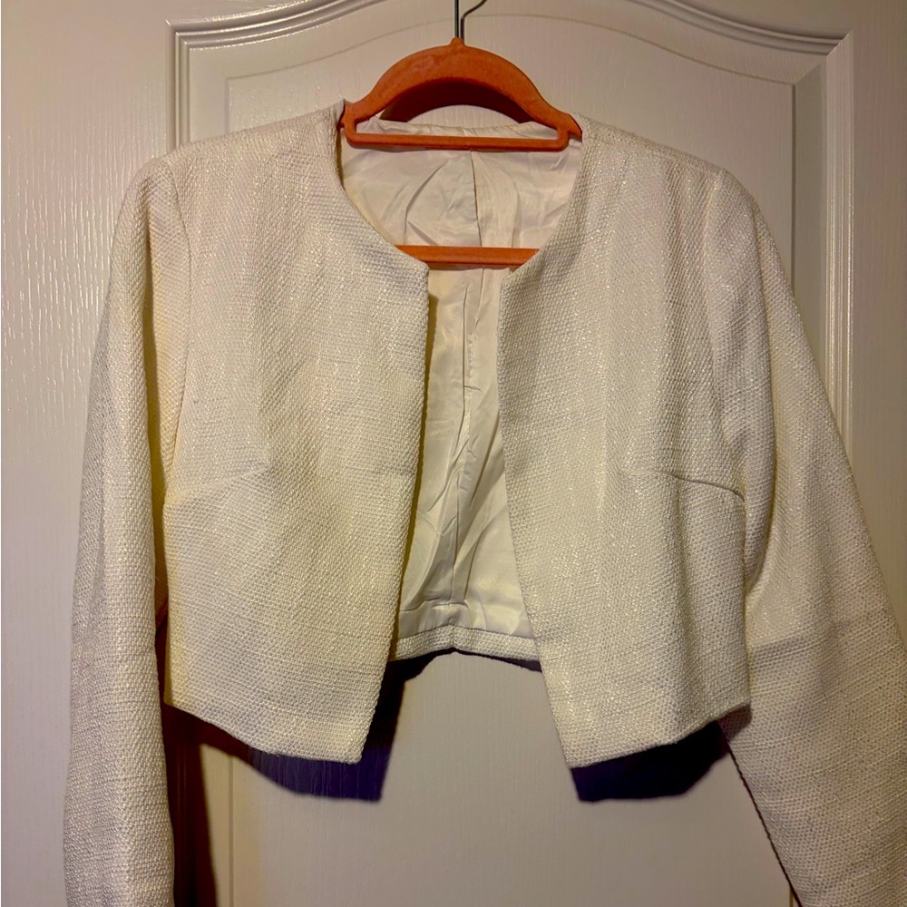 White Crop Jacket Sz S
